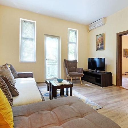 Apartment Paradise Sunny Home Belgrado Esterno foto